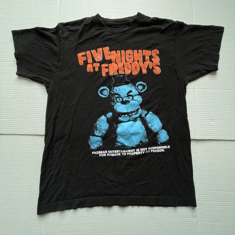 Five Nights at Freddy's Black T-Shirt Size M